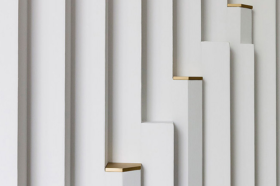 Почему установка стеклянных дверей идет не так